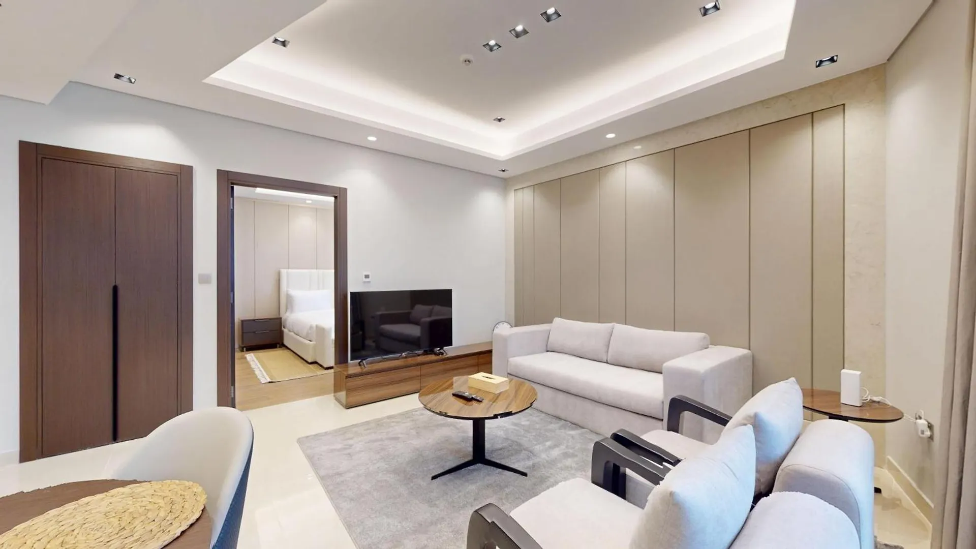 Fam Living -Modern 1-Bedroom Apartment In Nobles Tower Near Downtown Dubai