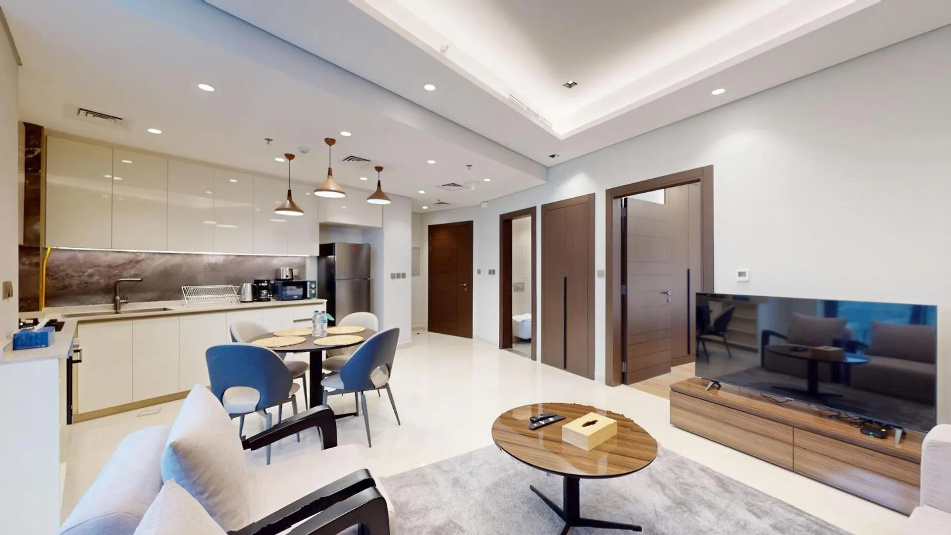 Fam Living -Modern 1-Bedroom Apartment In Nobles Tower Near Downtown Dubai